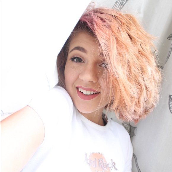 Poshmark profile picture for @shaikat